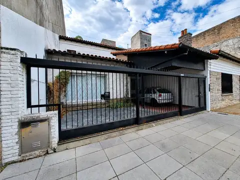 VENTA CASA 6 AMB PILETA QUINCHO FLORIDA OESTE