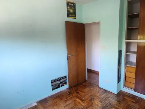 DEPARTAMENTO 3 AMBIENTES AL FRENTE CON BALCON CORRIDO - TODO LUZ Y SOL