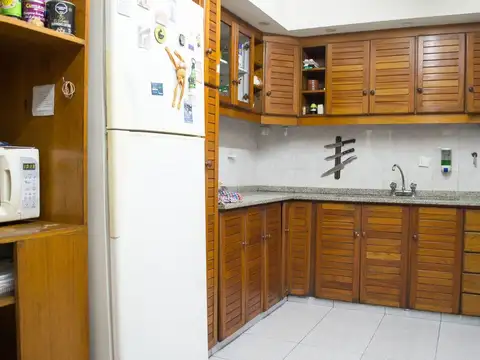 Casa 4 ambientes Venta Avellaneda