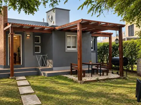 Casa + Monoambiente y Pileta en Venta Merlo San Luis