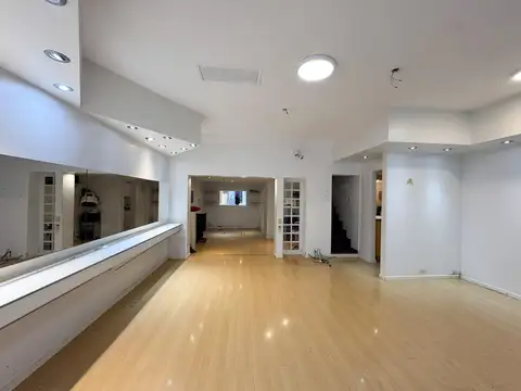 Juan Manuel de Rosas al 2100 - Local Comercial en PH