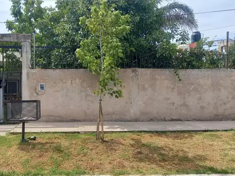 Terreno en Venta en Villa Santos Tesei, USD 80.000