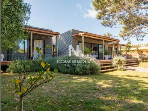 Vende casa de 5 dormitorios en suite en Arenas de José Ignacio