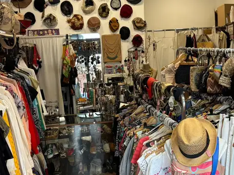 LOCAL 3.90  X 6, EXCELENTE UBICACIÓN