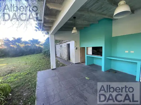 Casa en Venta con 1 cochera