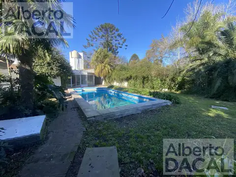 Casa / Terreno en Venta en 473bis/15a y 17 City Bell - Alberto Dacal Propiedades