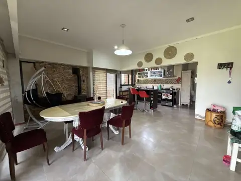 SE VENDE GRAN CASA EN SANTO TOMÈ – APTA CRÈDITO