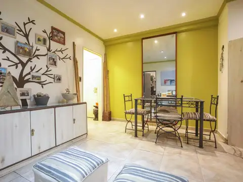 AV LUIS MARIA CAMPOS  al 300