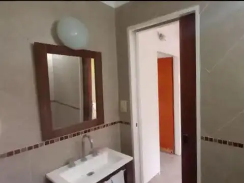 Depto Tipo Casa en Alquiler en Remedios de Escalada, $ 700.000