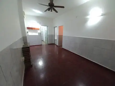 Depto Tipo Casa 2 ambientes con 1 baño
