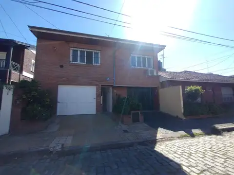 EXCELENTE PH TIPO DEPARTAMENTO EN VENTA EN LA MEJOR UBICACION DE ADROGUE