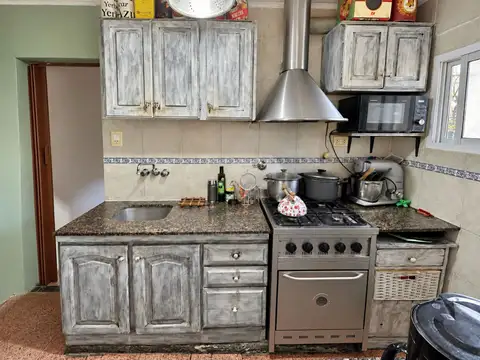 Casa 4 ambientes con 1 baño