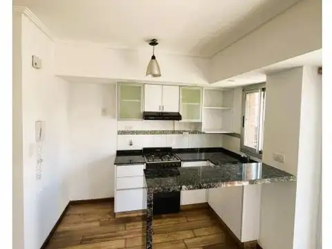 Departamento en Alquiler en Republica De La Sexta, $ 750.000