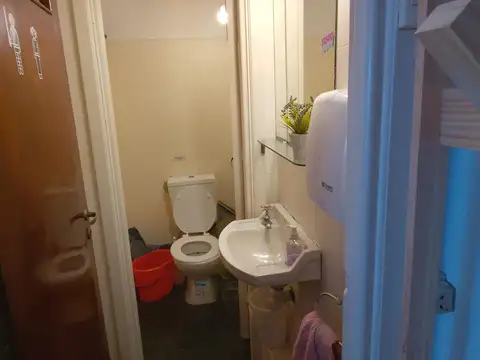 Oficina en Venta 65 años