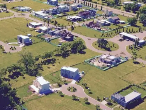 Terreno en Venta en Pilar Del Este, USD 70.500