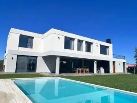Casa en Chacras de la Reserva | RETASADA