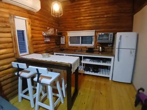 Casa 2 ambientes con 1 baño