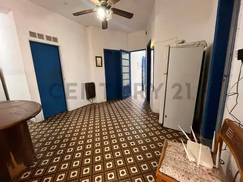 9 de julio 400, Piso 0