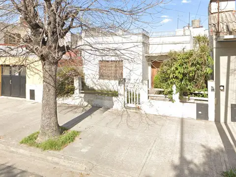 Casa 3 ambientes a reciclar - Piedrabuena 5500, Villa Lugano, Cap. Fed.