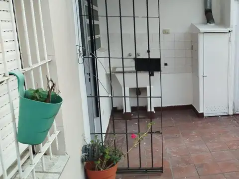 Depto Tipo Casa en Alquiler de 1 dormitorio