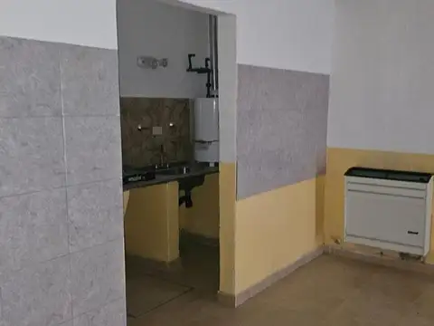 LOCAL COMERCIAL SOBRE AVENIDA