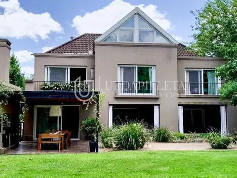 Casa en Venta de 4 dormitorios
