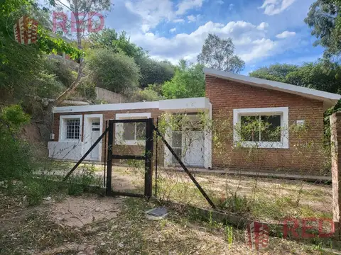 Venta de casa y departamento - La Falda