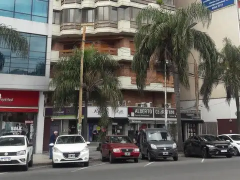 Excelente piso en pleno centro de Ramos Mejía