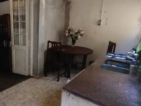 Depto Tipo Casa 4 ambientes con 2 baños