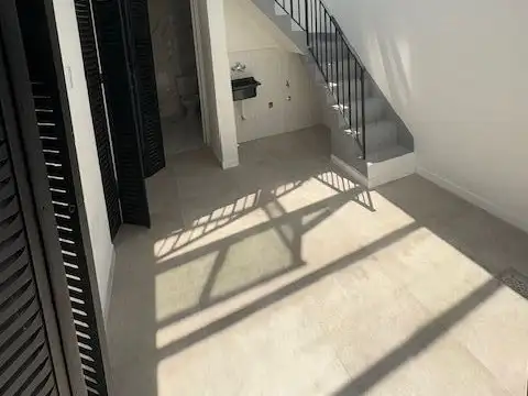 Depto Tipo Casa en Venta en Sarandí, USD 63.000