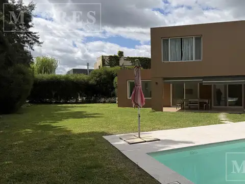 Casa en Alquiler al Noroeste