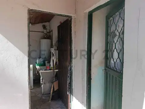 VENTA 2 PROPIEDADES EN UN LOTE DE 1080 M2 EN PARQUE SAKURA EX.DE LA CRUZ-IDEAL INVERSORES