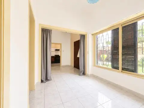 Casa en Alquiler en Villa Ballester, $ 1.300.000
