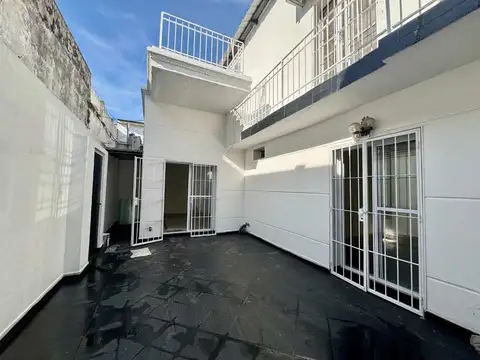 Venta PH 3 Amb RECICLADO zona Velez 