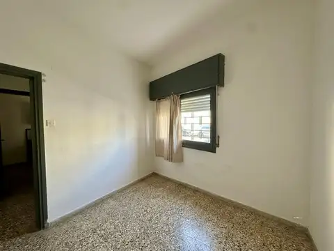 Venta apto Tres Cruces 2 dormitorios patio c renta