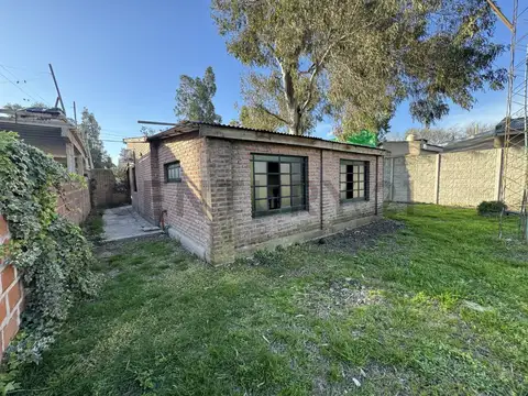 Casa 3 ambientes con 1 baño