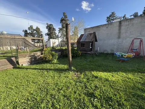 Casa en Venta con 4 cocheras