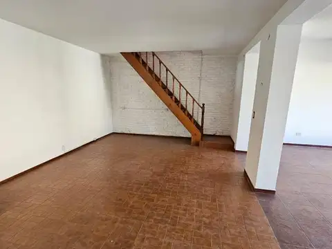 Local en Alquiler en Funes, $ 1.100.000