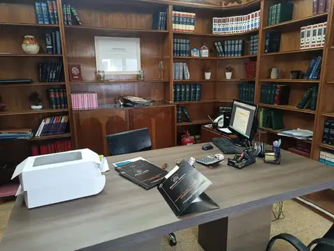 Oficina en Alquiler en San José, $ 300.000