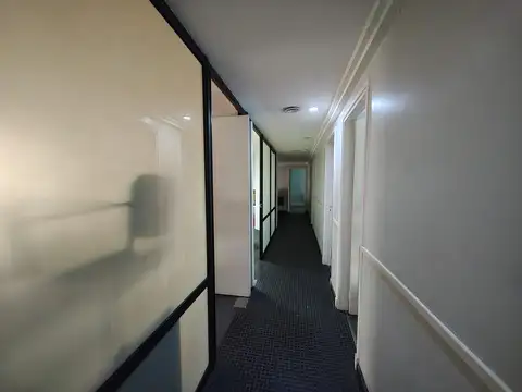 Oficina en venta en La Plata sobre Calle 48 [Cod: 5]