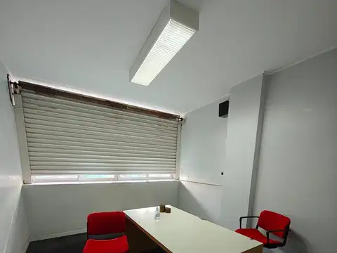 Oficina en Venta en Zona Universidades Centro, USD 300.000