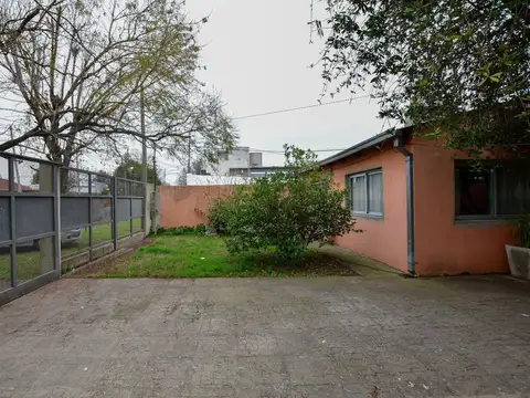 CASA EN VENTA LA PLATA