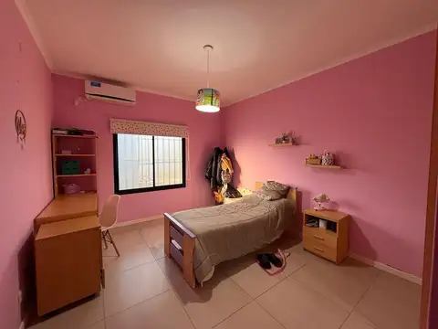 Casa en familiar en barrio el Bosque