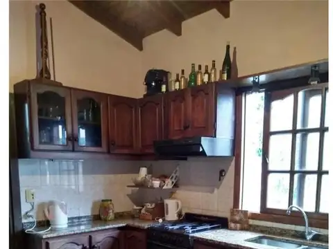 P.H EN VENTA 3 AMB MAS DEPARTAMENTO 2 AMB.- CASEROS.-