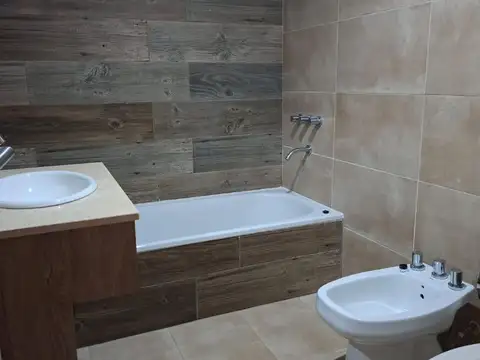 Departamento en Alquiler en Ituzaingó Norte, $ 850.000