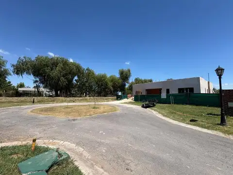 La Pista 1600