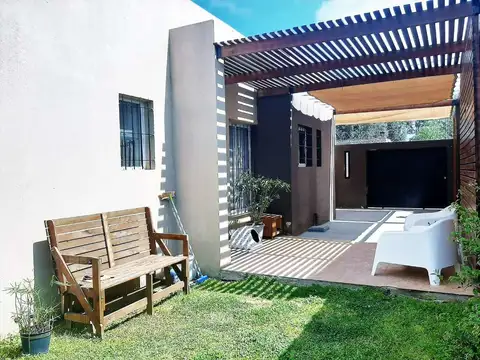 VENTA CASA 3 AMBIENTES GRAL RODRIGUEZ APTO CREDITO
