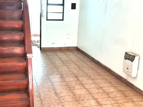 Departamento, PH, Dúplex, en ALQUILER, 2 Ambientes con Patio en Ramos Mejía