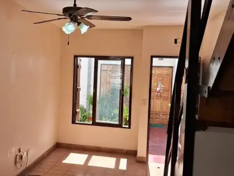 URQUIZA1057 , Piso 0