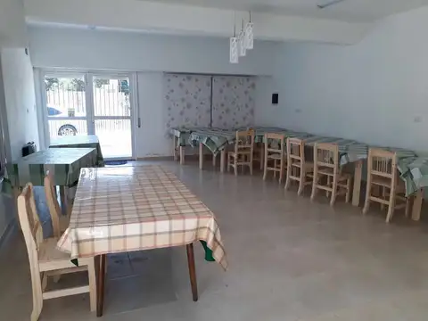 Local Amplio – Empalme Lobos